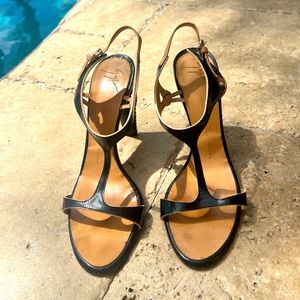 GIUSEPPE ZANOTTI Design Patent T Strap Diamond Acrylic Heel Design Sandals 39